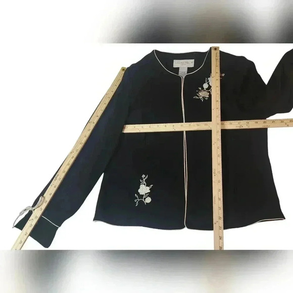 Sag Harbor Vintage Black/Cream Floral Embroidered Blazer Size 14 - Picture 6 of 8